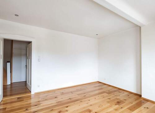 Arbeitszimmer - KI renoviert - 