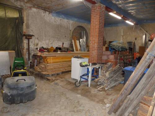 Garage - 