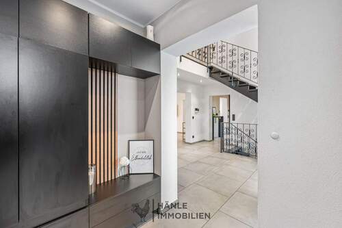 Eingangsbereich - 6 Zimmer Einfamilienhaus zum Kaufen in Massenbachhausen
