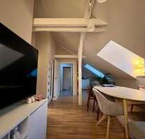 Helle 2-Zimmer-Dachgeschosswohnung im 