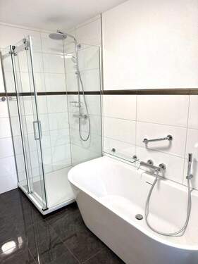 Bild 2 - 4 Zimmer Etagenwohnung zur Miete in Bischofsmais