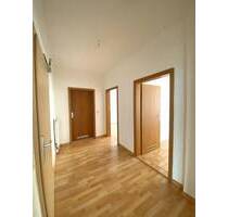 Großzügige 3-Zimmer-Wohnung mit Balkon und Gartennutzung in Gera