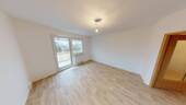 Wohnzimmer Vergleichswonung - Schön gelegene 2-Raum-Wohnung mit Einbauküche