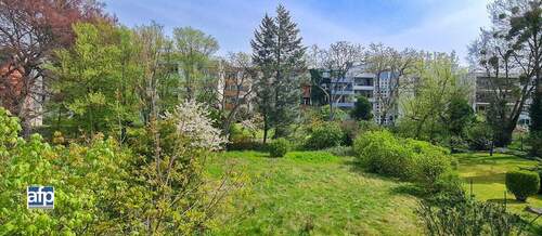 Blick in den Garten - 3 Zimmer Etagenwohnung in Berlin