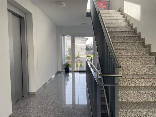 Treppenhaus - Etagenwohnung mit 90,00 m&sup2; in Offenburg zum Kaufen