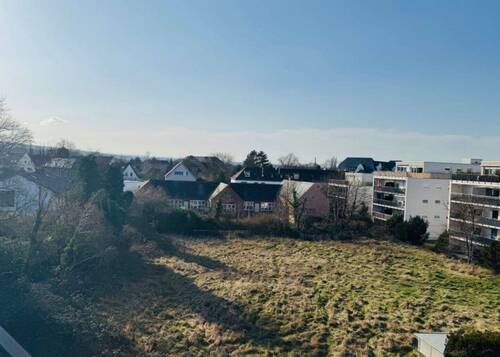 Aussicht Loggia - Exklusive Dachgeschoss-Eigentumswohnung mit Weitblick in Euskirchen Privatsphäre – Hochwertig - Bezugsbereit.
