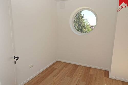 Büro/ Kinderzimmer - 