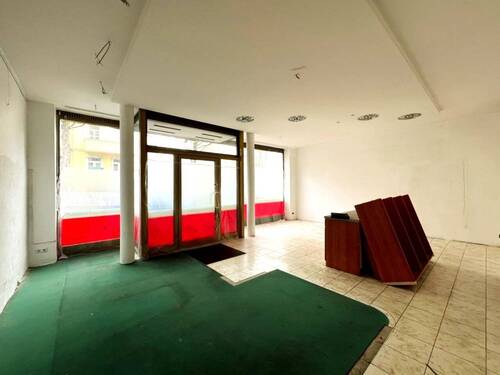 Erdgeschoß Gewerbefläche Ladenlokal - Mehrfamilienhaus, Wohnhaus mit 280,00 m² in Bad Pyrmont zum Kaufen