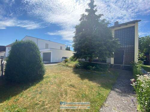 Straßenansicht - 5 Zimmer Einfamilienhaus zum Kaufen in Schrobenhausen