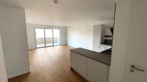 Wohnen / Essen / Küche - 2 Zimmer Etagenwohnung in Hattersheim