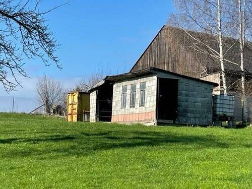 alte Stallung sowie Schuppen - Grundstück in Königshain-Wiederau zum Kaufen