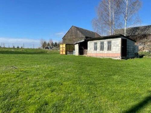 Blick zur Stallung - 