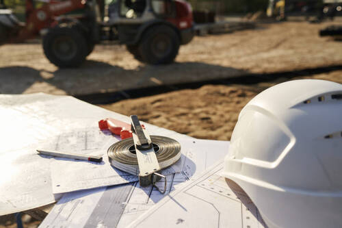 Amoreal Immobilien - 1 Zimmer Mehrfamilienhaus, Wohnhaus in Norderstedt