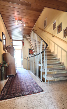 Flur & Treppenaufgang - 4 Zimmer Doppelhaushälfte in Mannheim