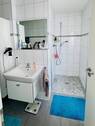 Bild 2 Elternbadezimmer EG mit ebenerdiger Dusche - 