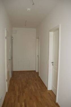 Flur (1) - 