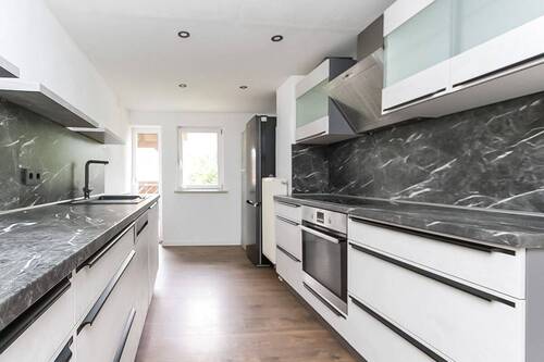 Detailbild - 8 Zimmer Einfamilienhaus in Reutlingen-Gönningen