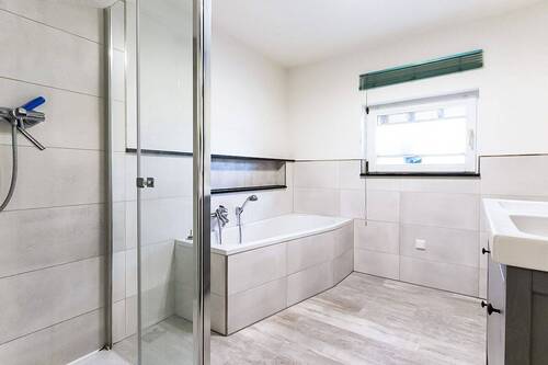 Detailbild - Einfamilienhaus mit 221,40 m² in Reutlingen-Gönningen zum Kaufen