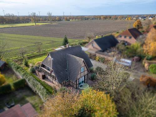 Drohnenaufnahme Nord-Ost - 4 Zimmer Einfamilienhaus zum Kaufen in Tarmstedt