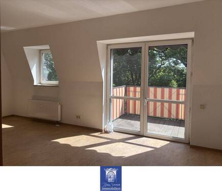 Wohnen - Himmlische Wohnung in traumhafter Höhenlage in Radebeul! Balkon!