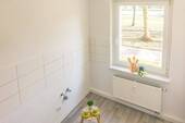 Küche Vergleichswohnung - Hier lädt ein großer Balkon zum gemeinsamen Verweilen ein