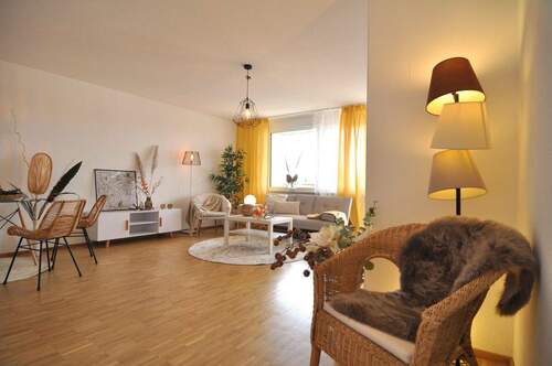 Wohnbereich - Attraktive Wohnung mit herrlichem Weitblick