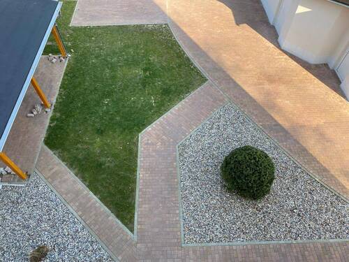 Hof - Etagenwohnung mit 50,50 m&sup2; in Rathenow zur Miete