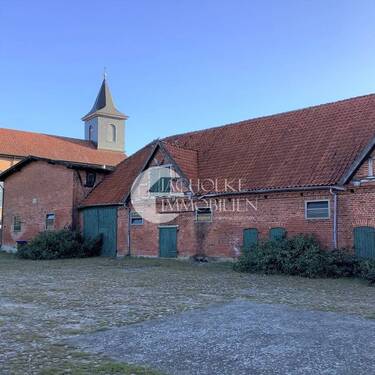 Blick auf Stall - 