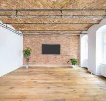 Exceptional Loft Office with Historic Vaulted Ceilings, Two Large Balconies & Expansion Potential up to 220 sqm, 6 months minimum - Berlin Friedrichshain