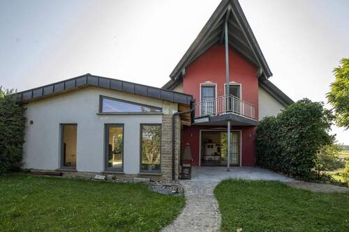 Außenbereich - Einfamilienhaus mit 245,00 m&sup2; in Waldbüttelbrunn zum Kaufen