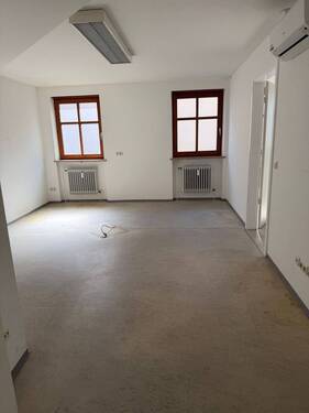 IMG_0572.jpeg - Büro mit 242,00 m&sup2; in Weiden in der Oberpfalz zum Kaufen
