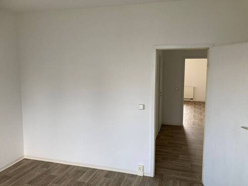 Beispielfoto - Schlafzimmer, Blick zum Flur - 