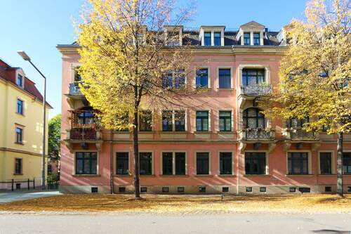 Außenansicht - 2 Zimmer Etagenwohnung zum Kaufen in Dresden