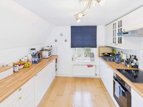 Praktische Küche im DG - 