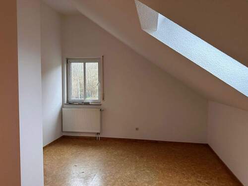 Kinder- oder Arbeitszimmer.jpeg - 