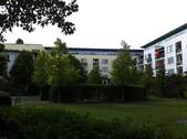 Wohnhaus (Rückseite) - 2 Zimmer Etagenwohnung zum Kaufen in Schönefeld