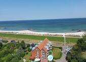 Luftaufnahme - Eleganz am Meer - Moderne Ostsee-Wohnung mit kalifornischem Flair