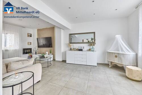 Wohnzimmer - Modernes Einfamilienhaus mit separater Einliegerwohnung in Ludwigshafen-Friesenheim!