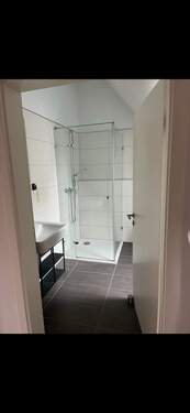 Badezimmer.jpg - Etagenwohnung mit 82,00 m&sup2; in Volkach zur Miete