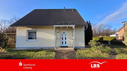 Hausansicht - Charmantes Familienparadies in Borna