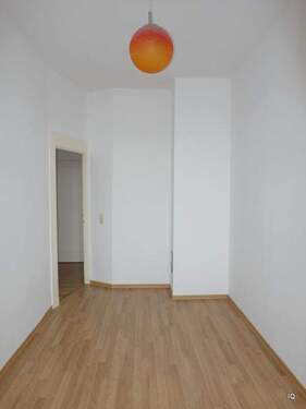 Schmales Schlafzimmer - 