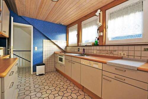 Küche mit direktem Esszimmerzugang - 