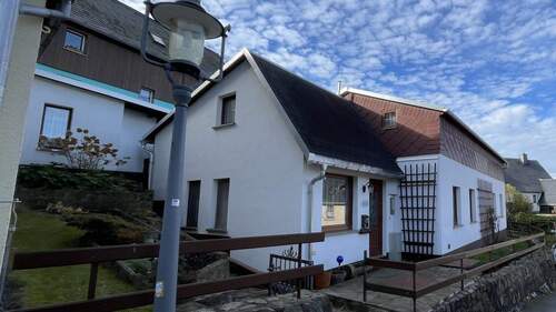 Ansicht - 4 Zimmer Einfamilienhaus zum Kaufen in Lauenstein