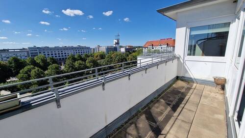 Balkon - Helles möbliertes Büro mit Balkon und Weitblick!