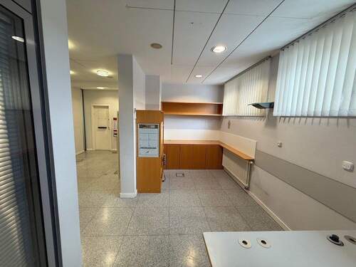 Personalbereich.jpg - Gewerbeobjekt (Büro, Produktion, Verkauf) in Schwarzach am Main zur Miete