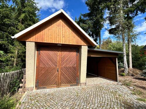 Garage mit Carport - 