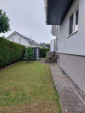 Linke Seite, Gartenhäuschen - 7 Zimmer Mehrfamilienhaus, Wohnhaus zum Kaufen in Mühlhausen-Ehingen