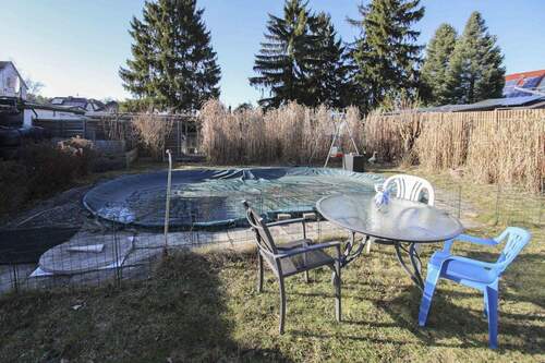 Pool - Einfamilienhaus in Oranienburg zum Kaufen