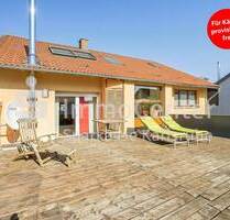 Viel Raum für Lebensträume: Einfamilienhaus mit sonniger Terrasse, Garten und zwei Stellplätzen! - Waldbronn-Etzenrot