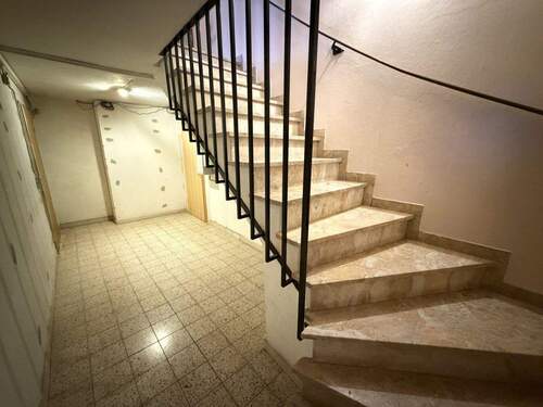 Treppe zum Keller von der EG WHG - 